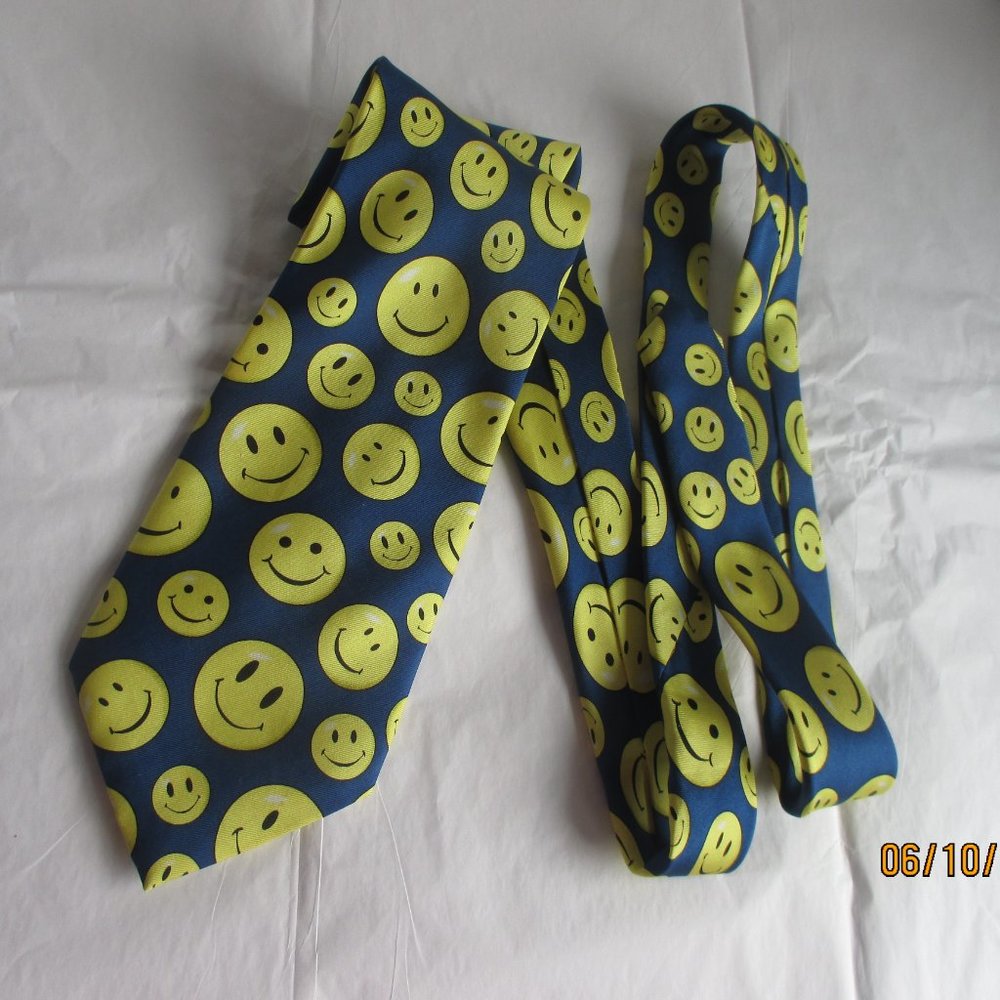 Utopia Smiley Face Big & Small Blue Cartoon Necktie